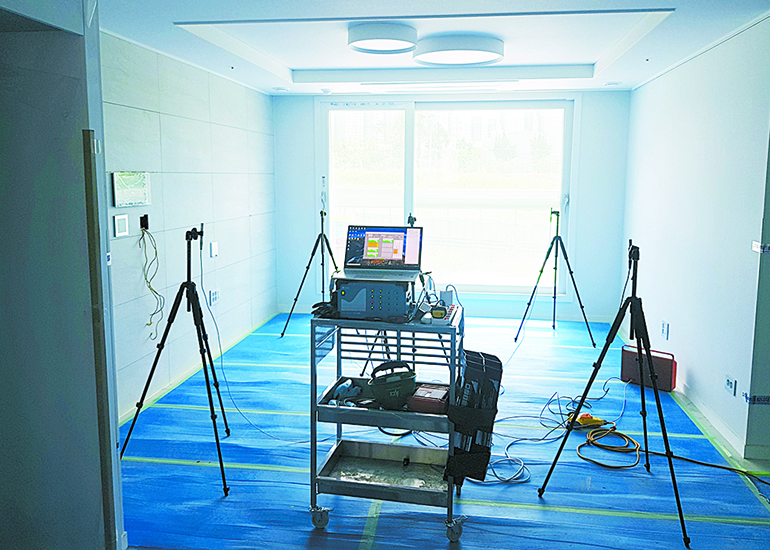 On-site demonstration test of technology for inter-floor noise reduction
